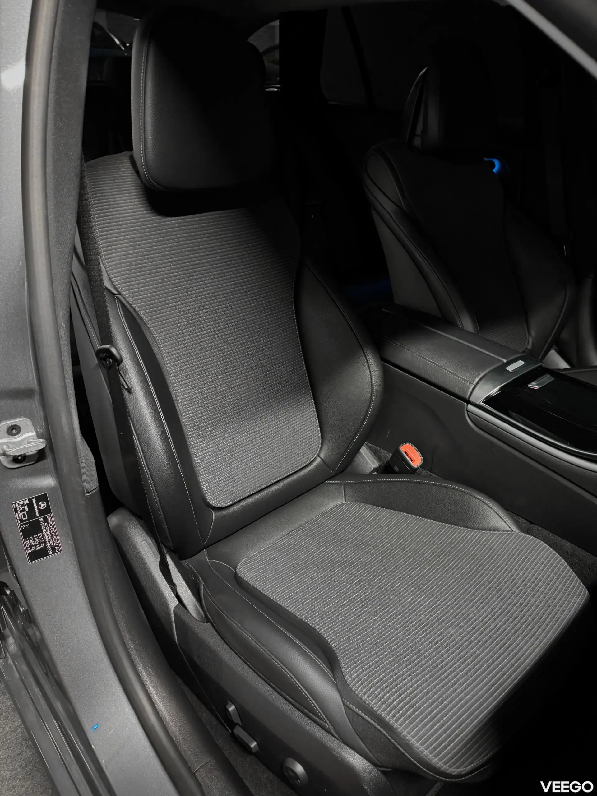 Mercedes-Benz C180 T Avantgarde 1.5 125kW