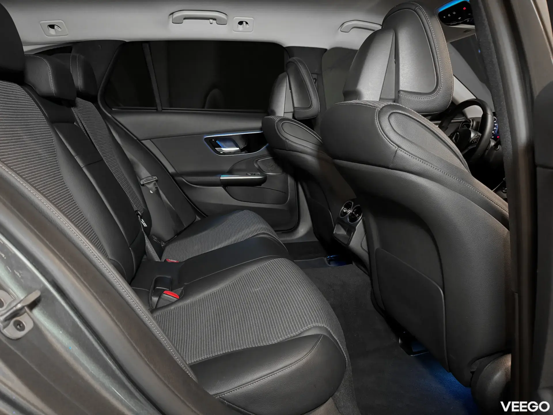 Mercedes-Benz C180 T Avantgarde 1.5 125kW