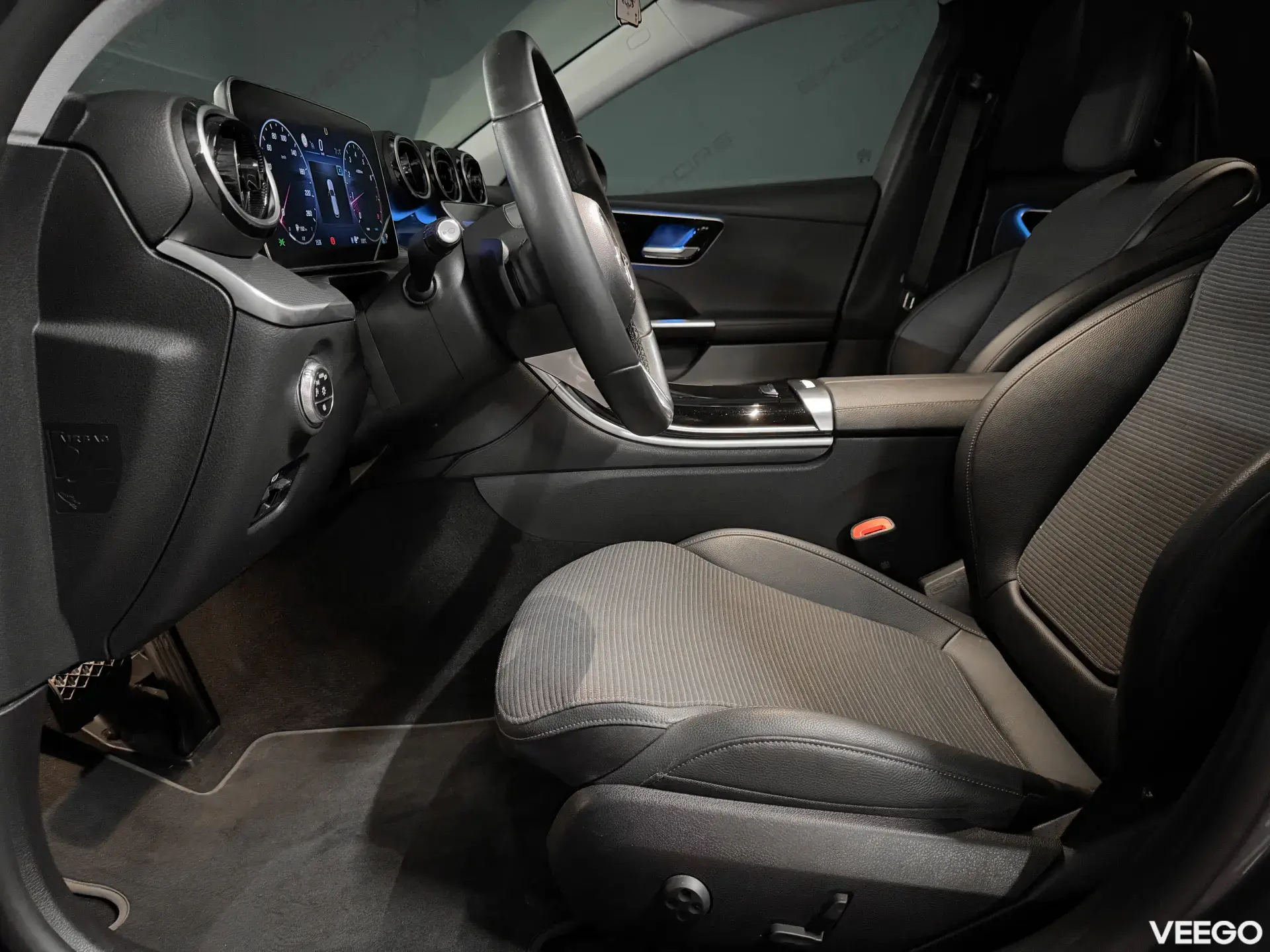 Mercedes-Benz C180 T Avantgarde 1.5 125kW