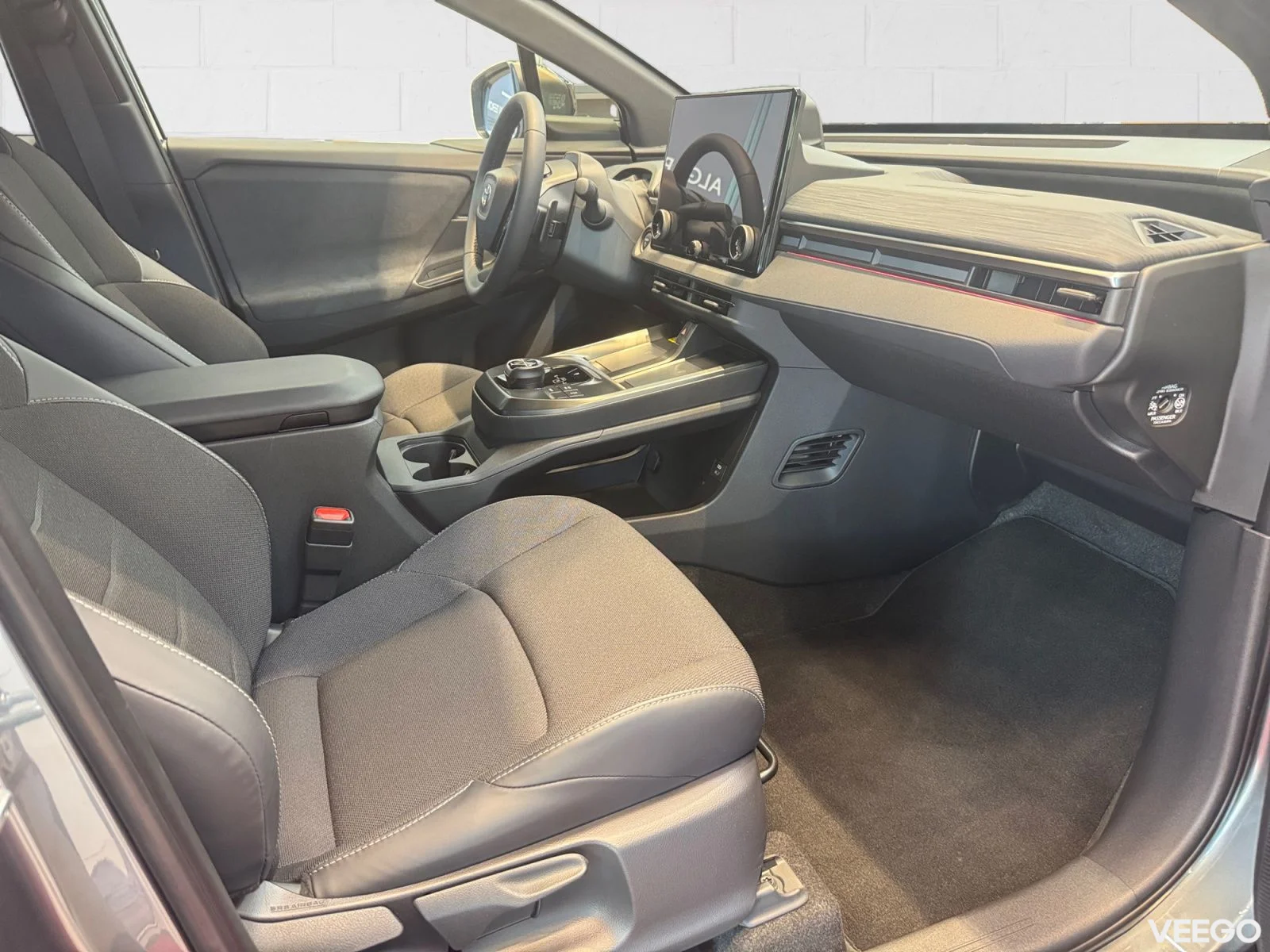 Toyota C-HR EV Active 64kW