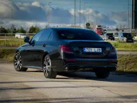 Mercedes-Benz E220 2.0 143kW thumbnail