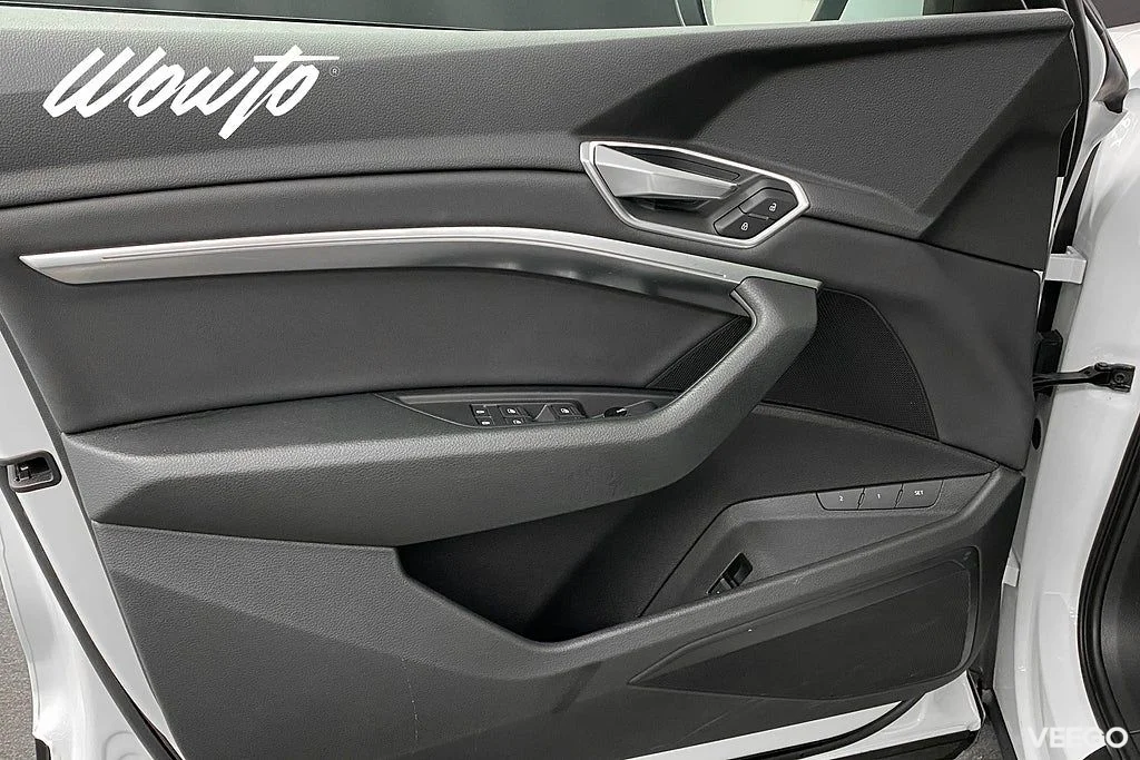 Audi e-tron 55 Q 408HK Proline /Cockpit /Navi 300kW