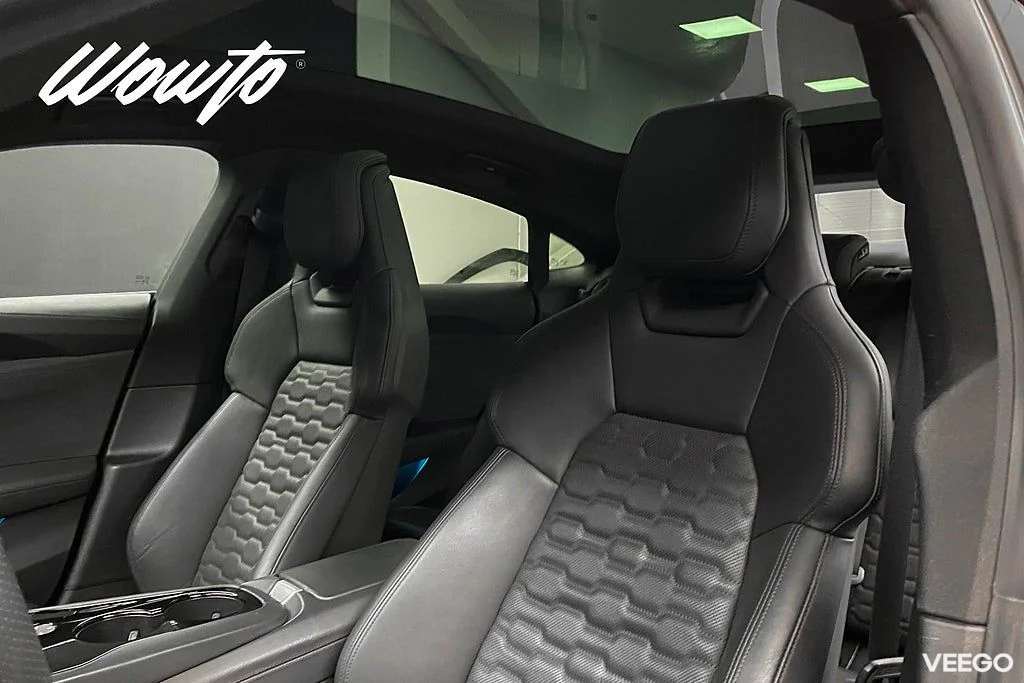 Audi e-tron GT Q 476HK Dynamik /Laser /HuD /Se Spec 350kW
