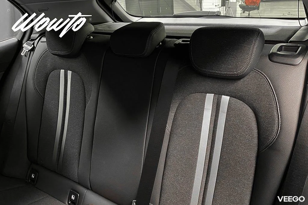 BMW 118 i 140HK Sport Line /PDC 103kW