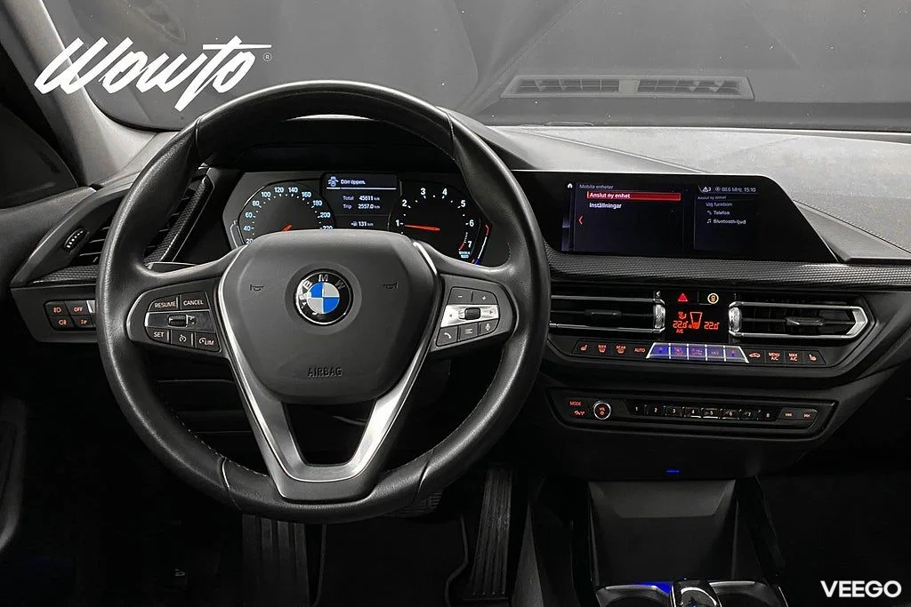 BMW 118 i 140HK Sport Line /PDC 103kW