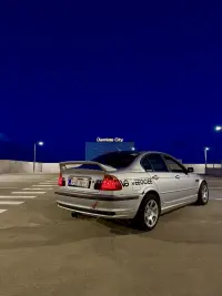 BMW 323 E46 2.5 125kW thumbnail