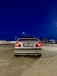 BMW 323 E46 2.5 125kW thumbnail