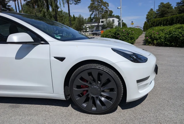 Image of Tesla Model 3 Performance FSD 0.0 155kW