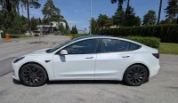 Tesla Model 3 Performance FSD 0.0 155kW thumbnail