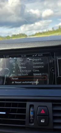 BMW 520 520d 2.0 135kW thumbnail