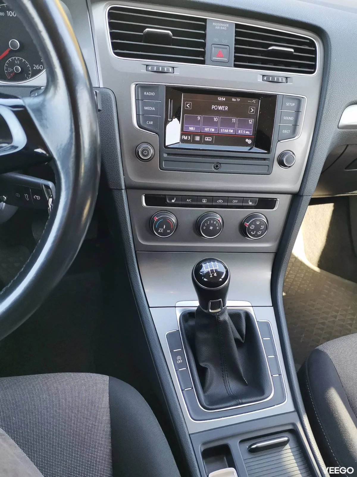 Volkswagen Golf 1.2 63kW