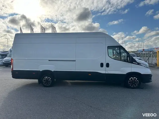 Iveco Daily  35S18HA8 V 18m3 Hi-Matic 3 132kW