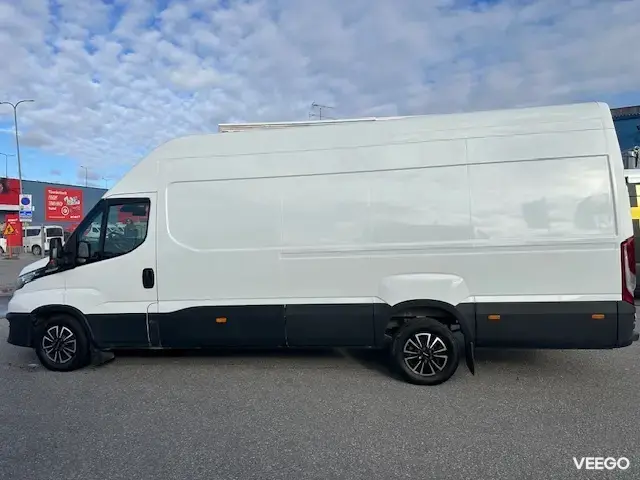 Iveco Daily  35S18HA8 V 18m3 Hi-Matic 3 132kW