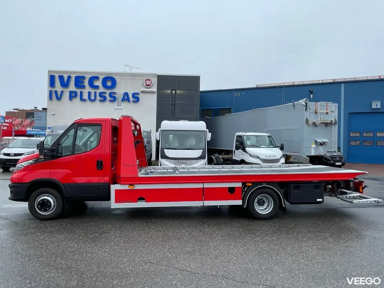 Iveco Daily  70C18H/P Tevor puksiirauto 3 129kW