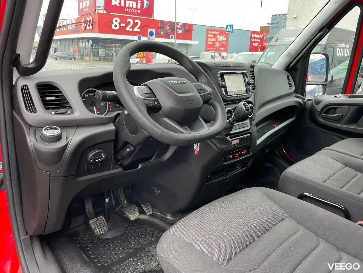 Iveco Daily  70C18H/P Tevor puksiirauto 3 129kW