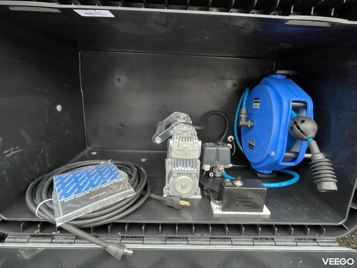 Iveco Daily  70C18H/P Tevor puksiirauto 3 129kW