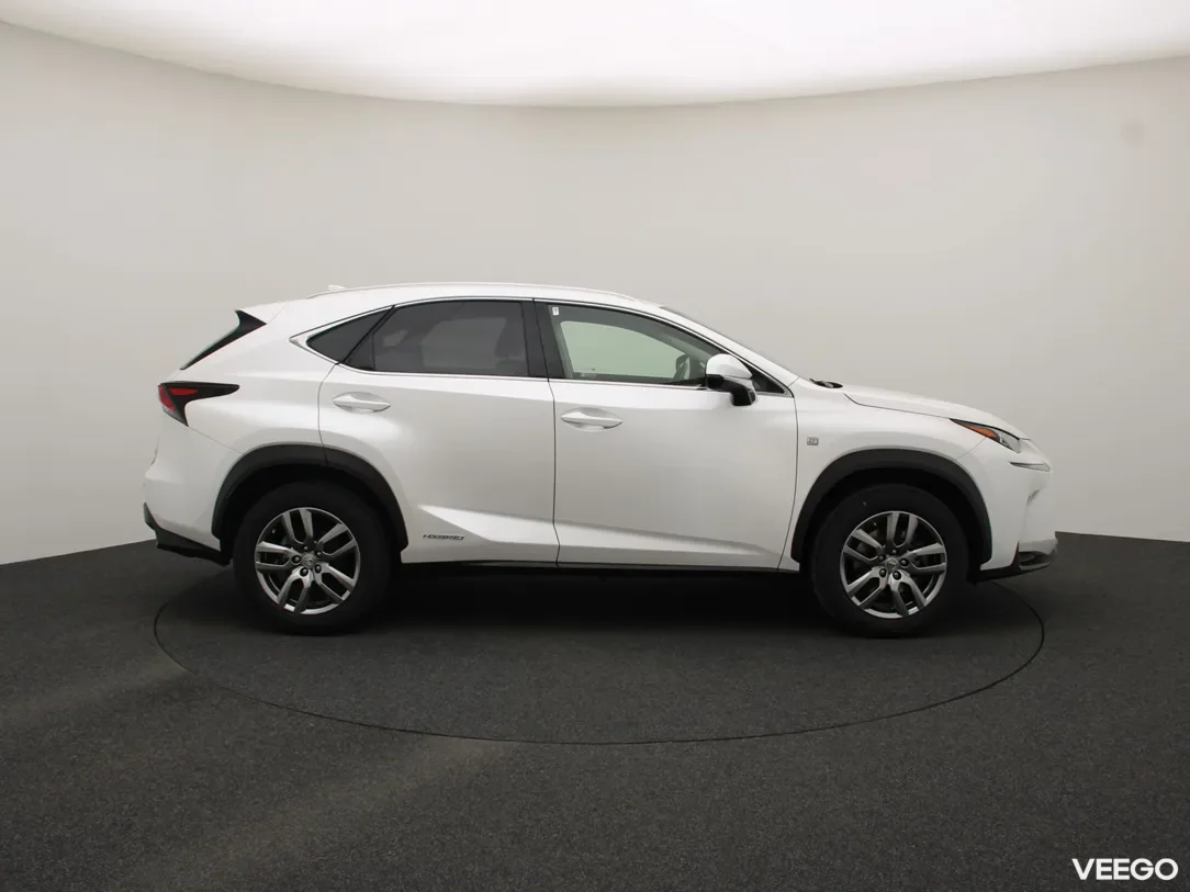 Lexus NX 2.5 145kW