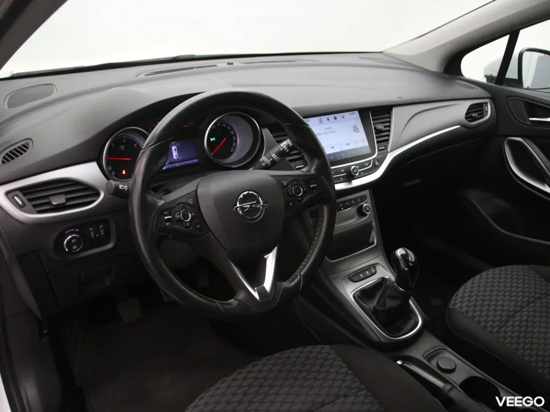 Opel Astra 1.6 81kW