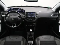 Peugeot 2008 1.2 96kW thumbnail
