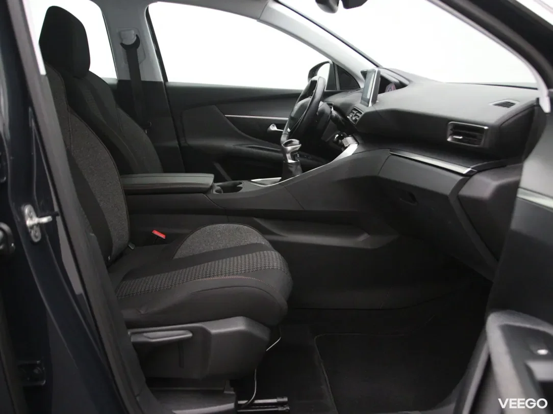 Peugeot 3008 1.2 96kW