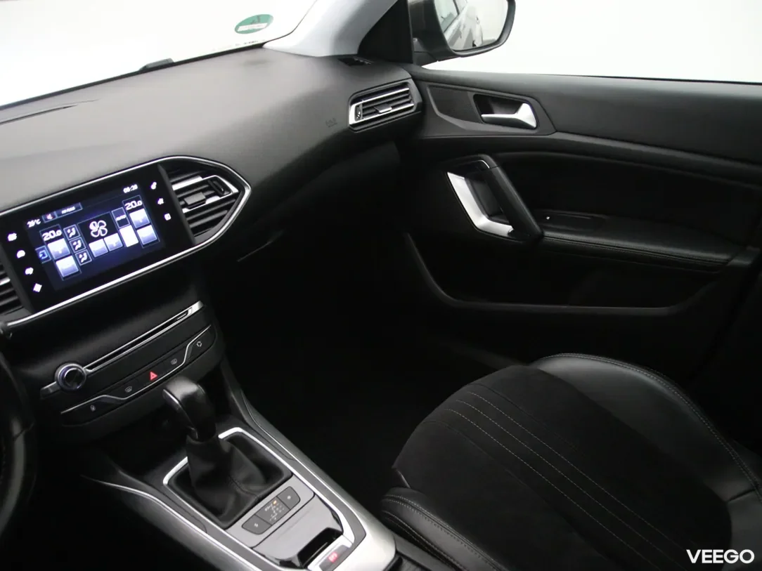 Peugeot 308 1.2 96kW