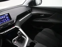 Peugeot 3008 1.2 96kW thumbnail