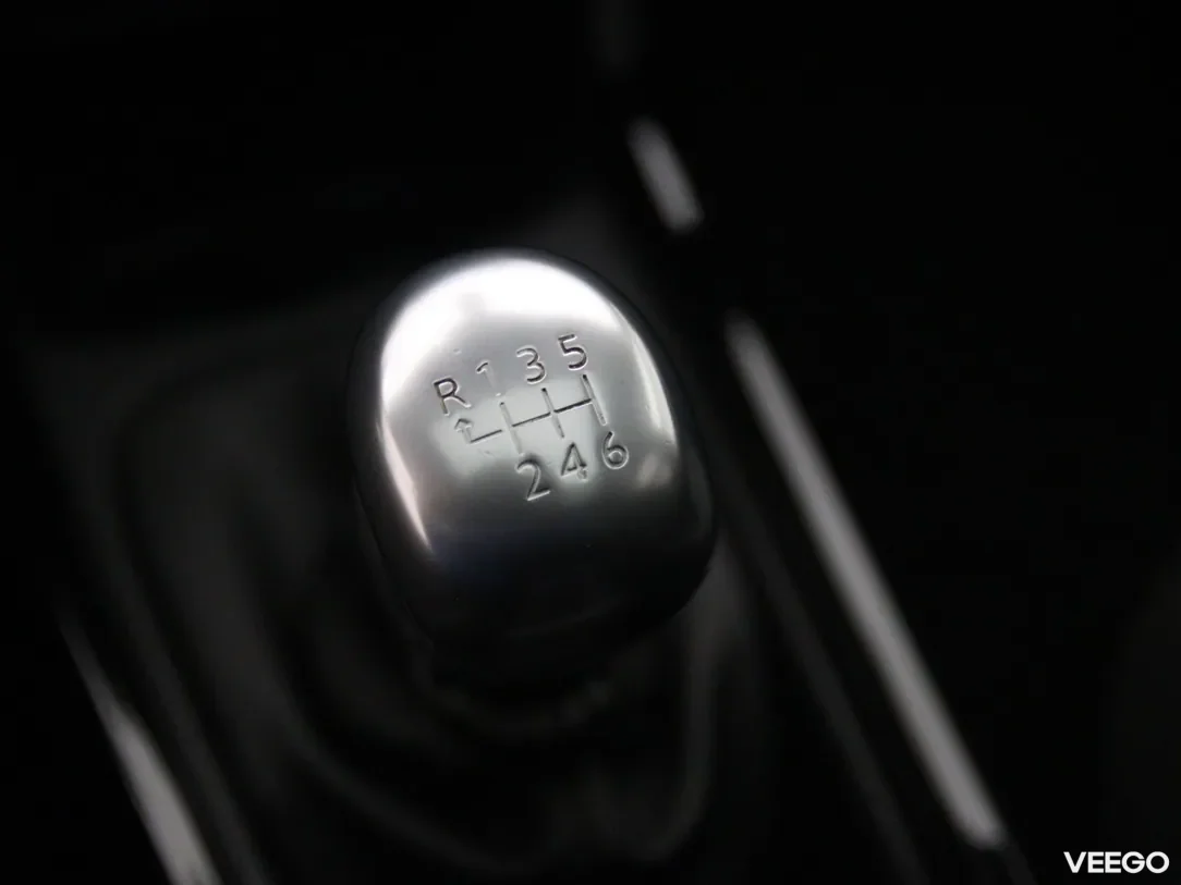 Peugeot 2008 1.2 96kW