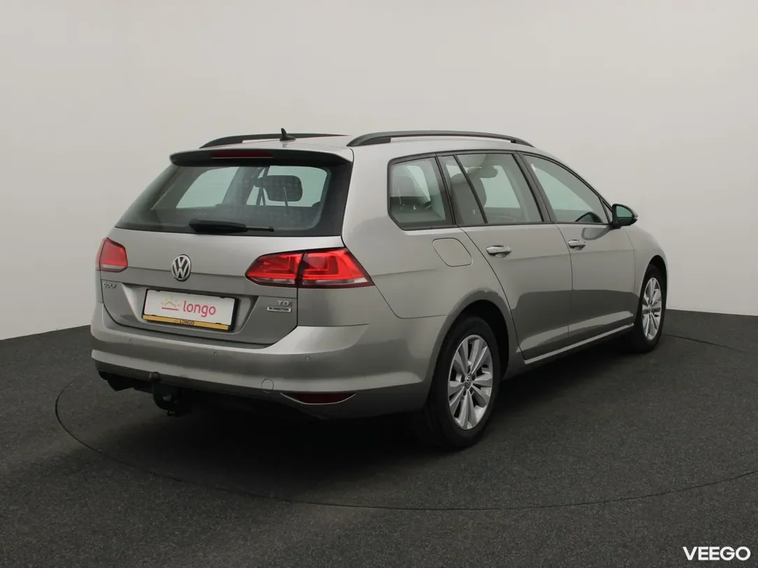 Volkswagen Golf 1.6 81kW
