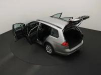 Volkswagen Golf 1.6 81kW thumbnail