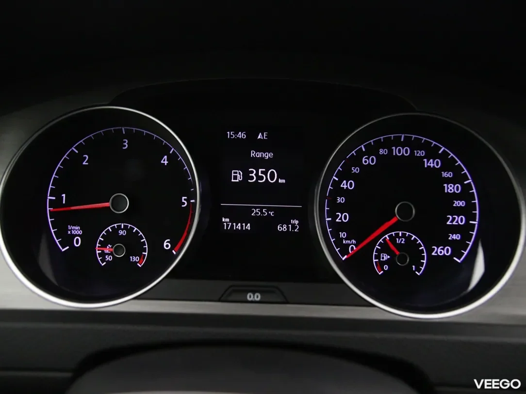 Volkswagen Golf 1.6 81kW