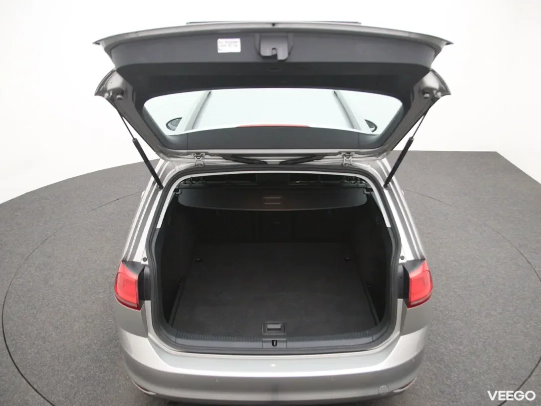 Volkswagen Golf 1.6 81kW