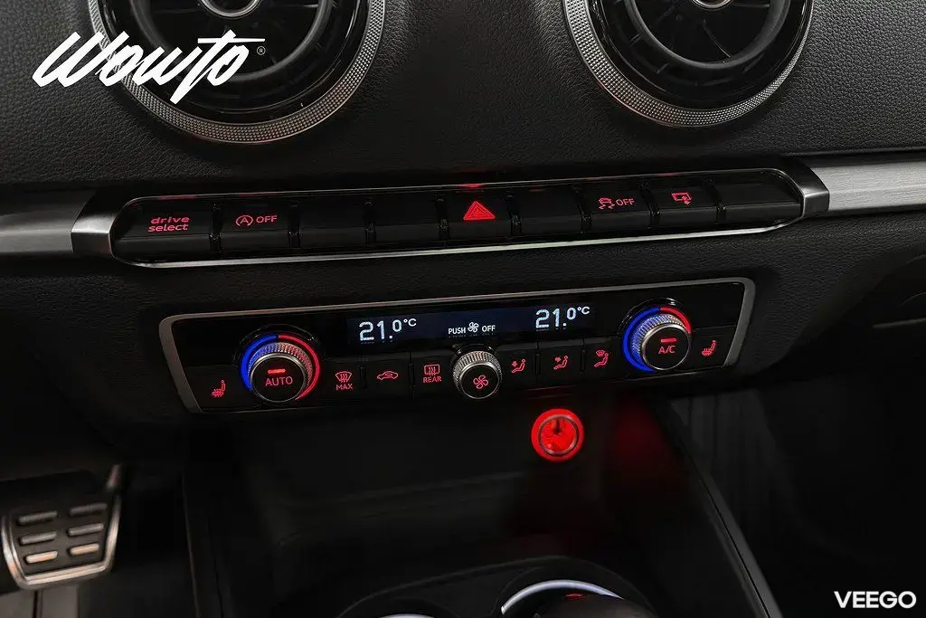 Audi S3 Sportback 2.0 TFSI Q S-Tronic 300HK /Pano /B&O 221kW