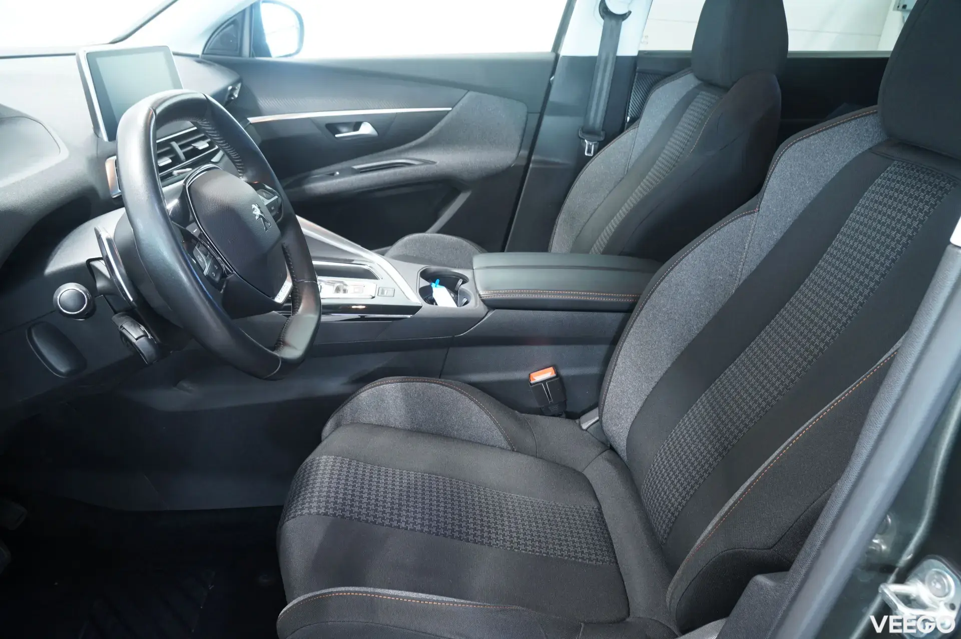 Peugeot 5008 Active BlueHdi 7k 1.5 96kW