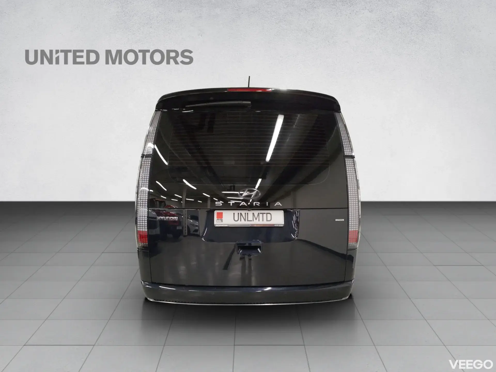 Hyundai STARIA PREMIUM 7-sitzer 8 AT 4WD Signature 130kW