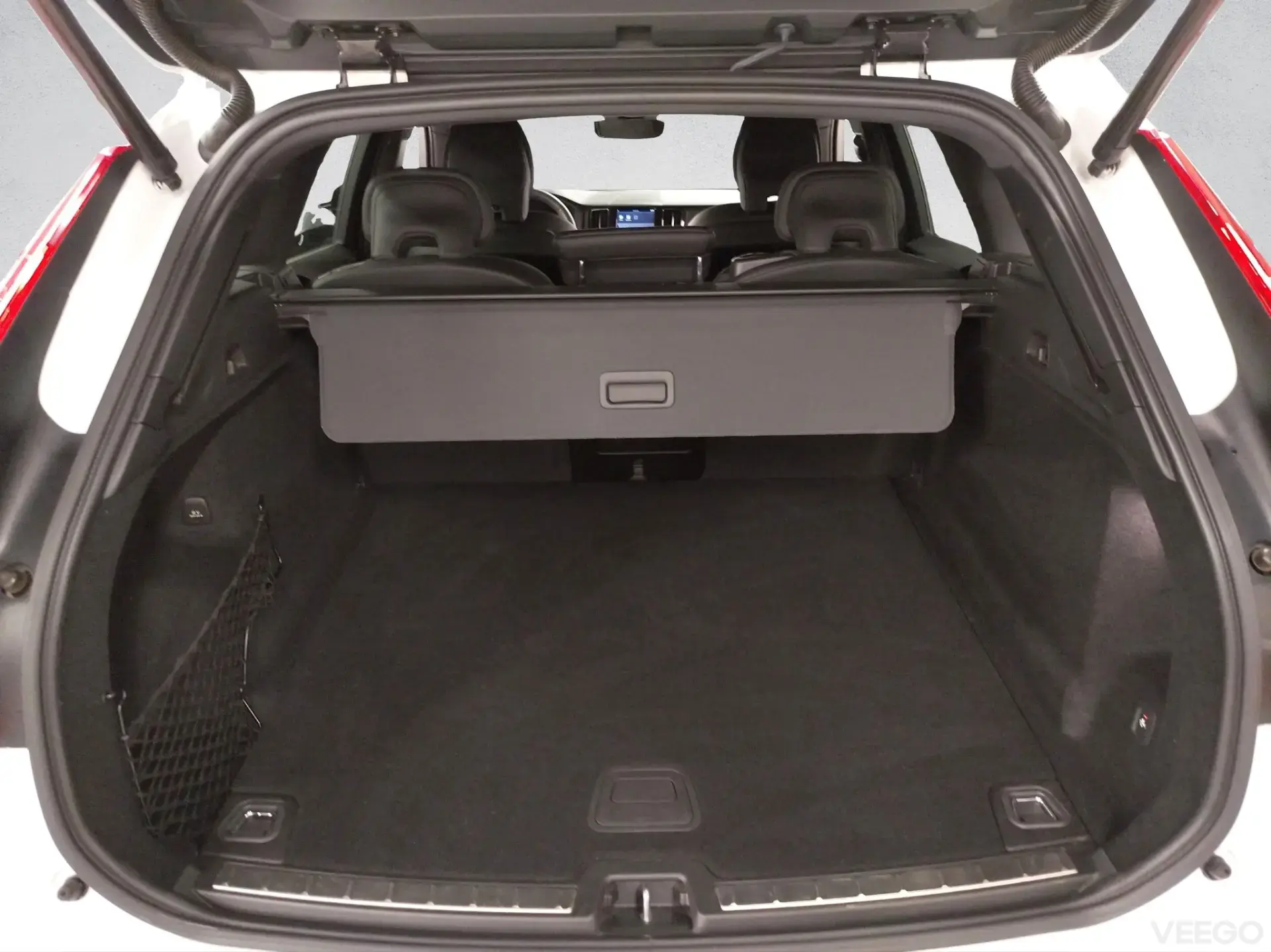 Volvo XC60 B4 R-Design 2 145kW