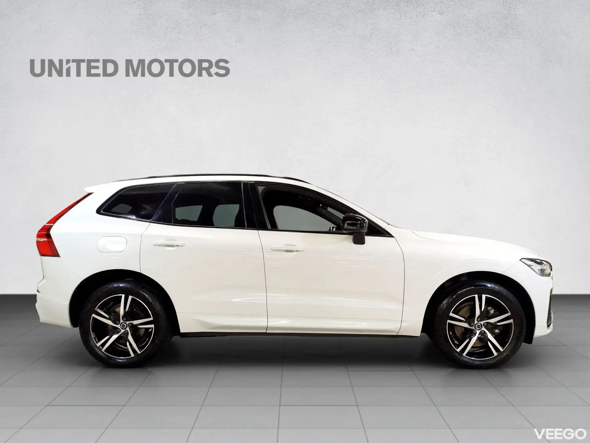 Volvo XC60 B4 R-Design 2 145kW