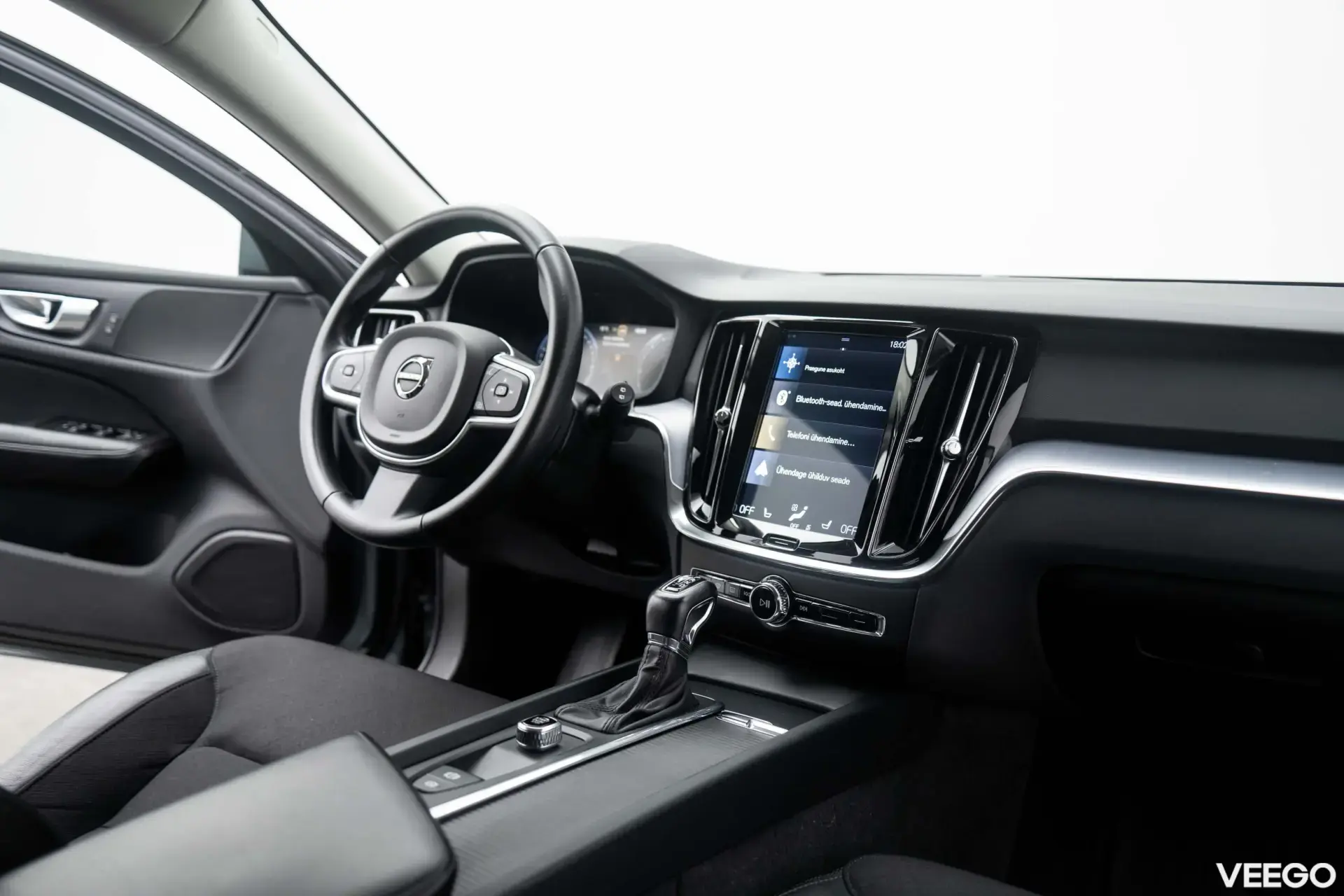 Volvo V60 Momentum 2.0 110kW