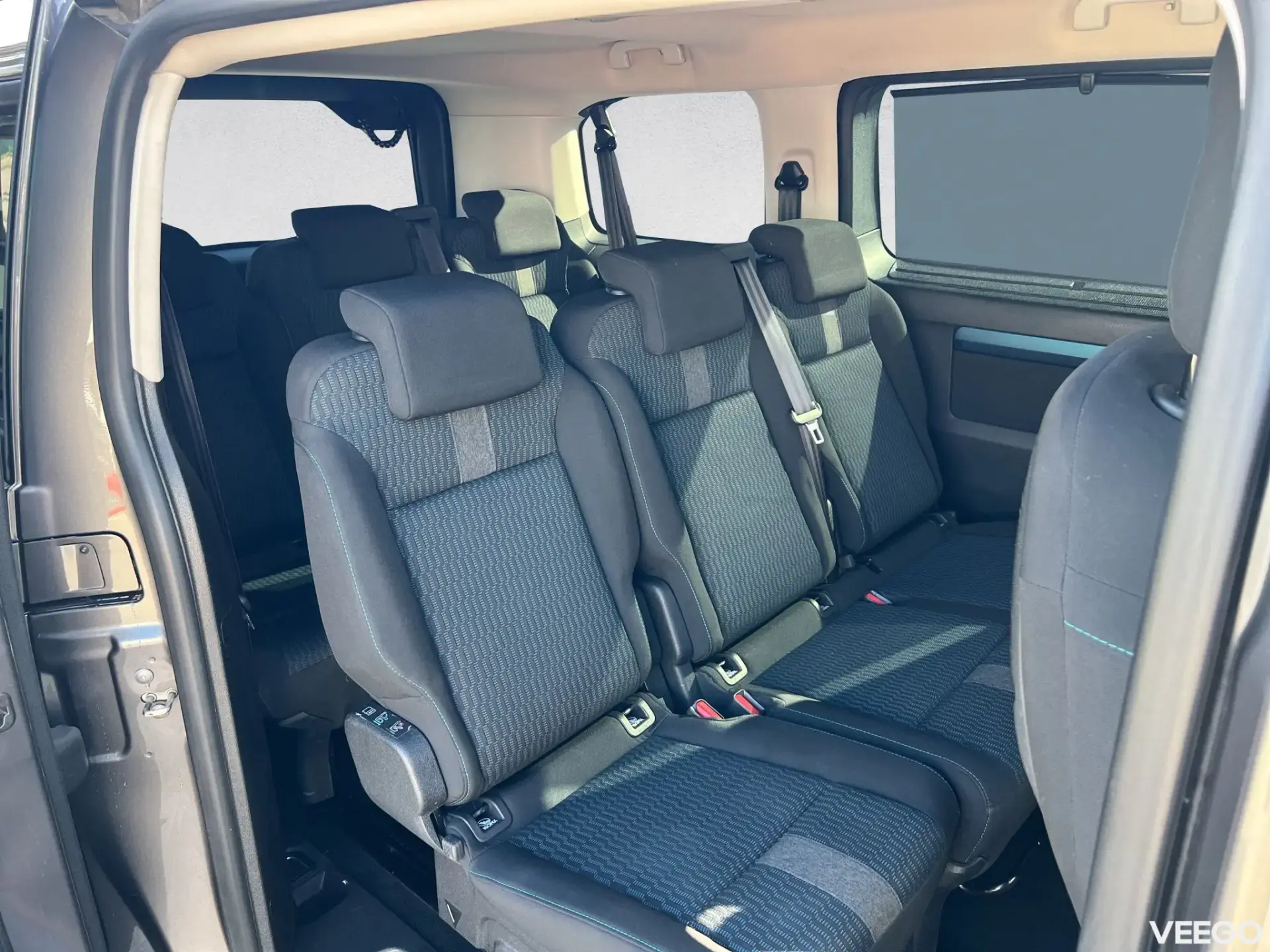 Peugeot EXPERT TRAVELLER - 130kW