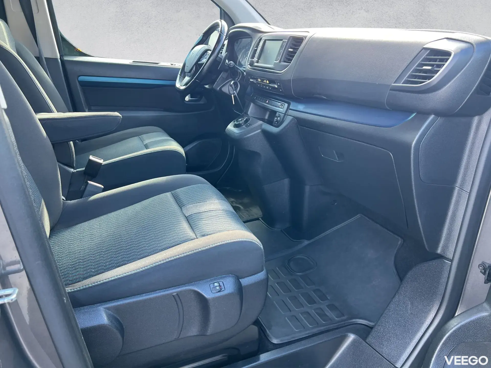 Peugeot EXPERT TRAVELLER - 130kW