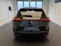 Lexus UX 250h - 132kW thumbnail