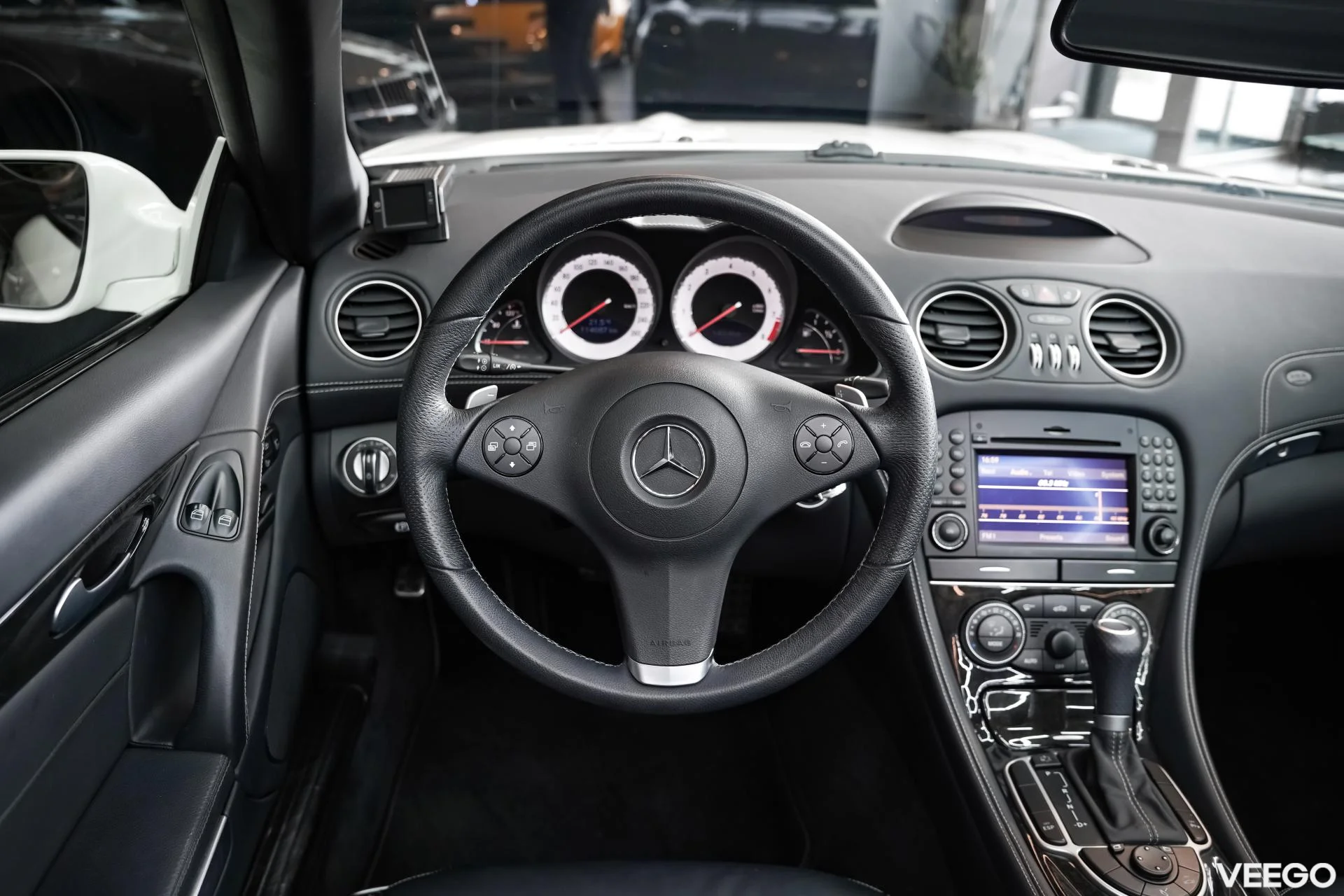 Mercedes-Benz SL350 3.5 232kW