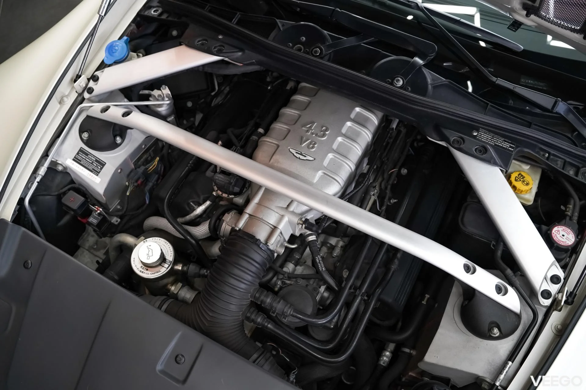 Aston Martin Vantage 4.3 283kW