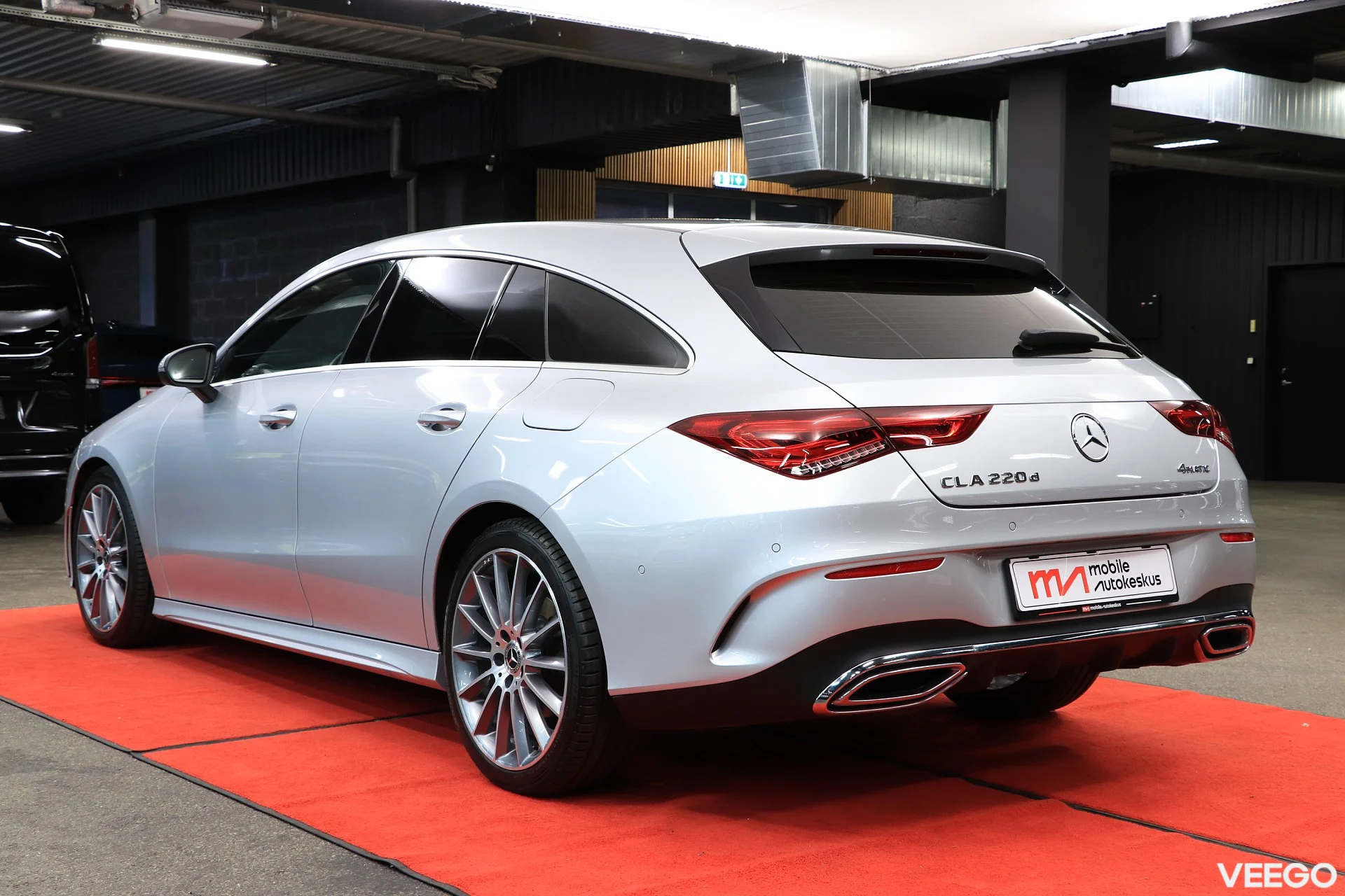 Mercedes-Benz CLA220 2.0 140kW