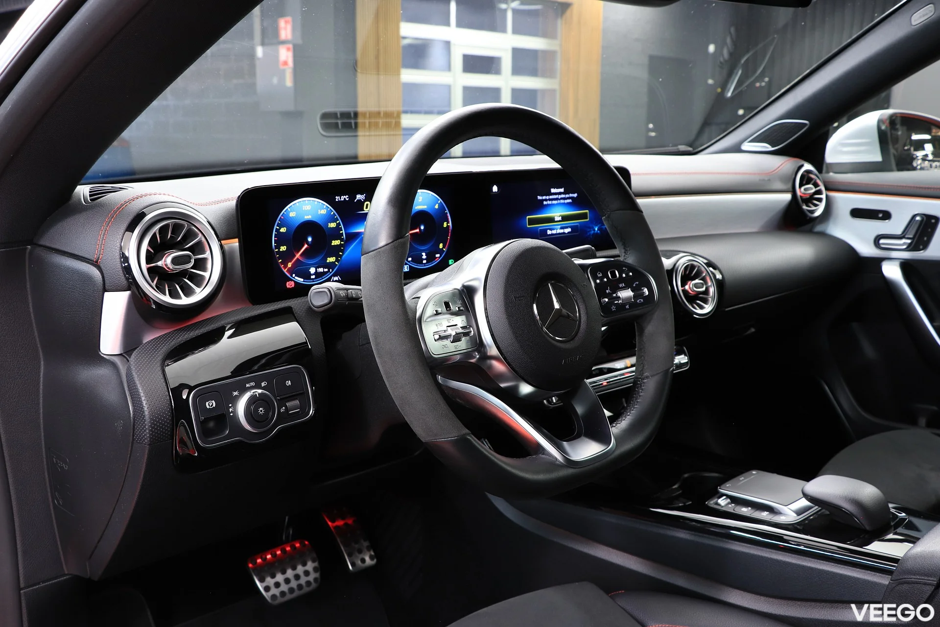 Mercedes-Benz CLA220 2.0 140kW