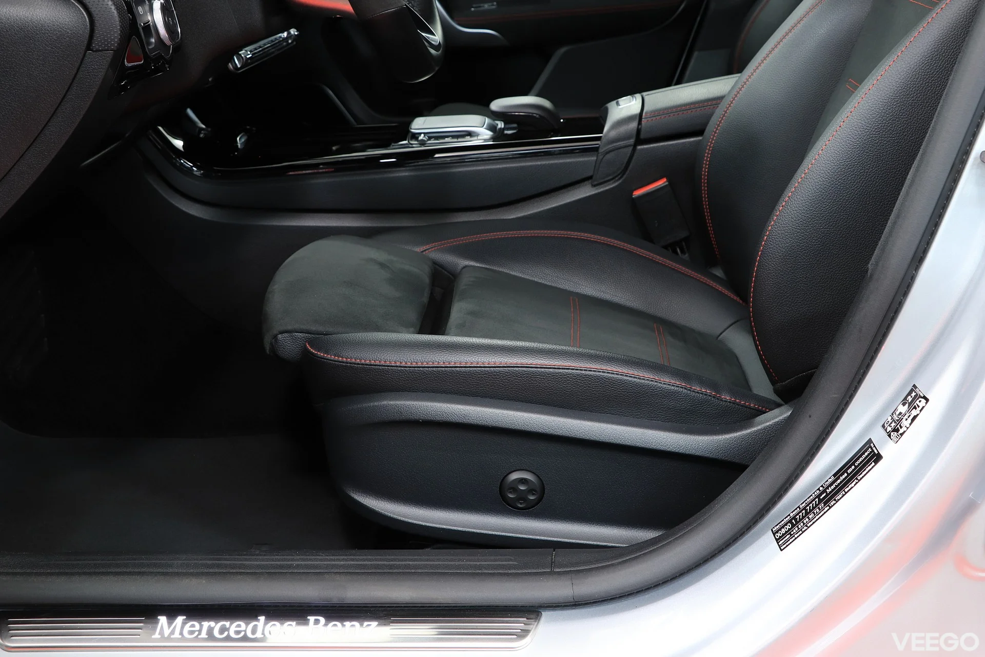 Mercedes-Benz CLA220 2.0 140kW