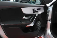 Mercedes-Benz CLA220 2.0 140kW thumbnail