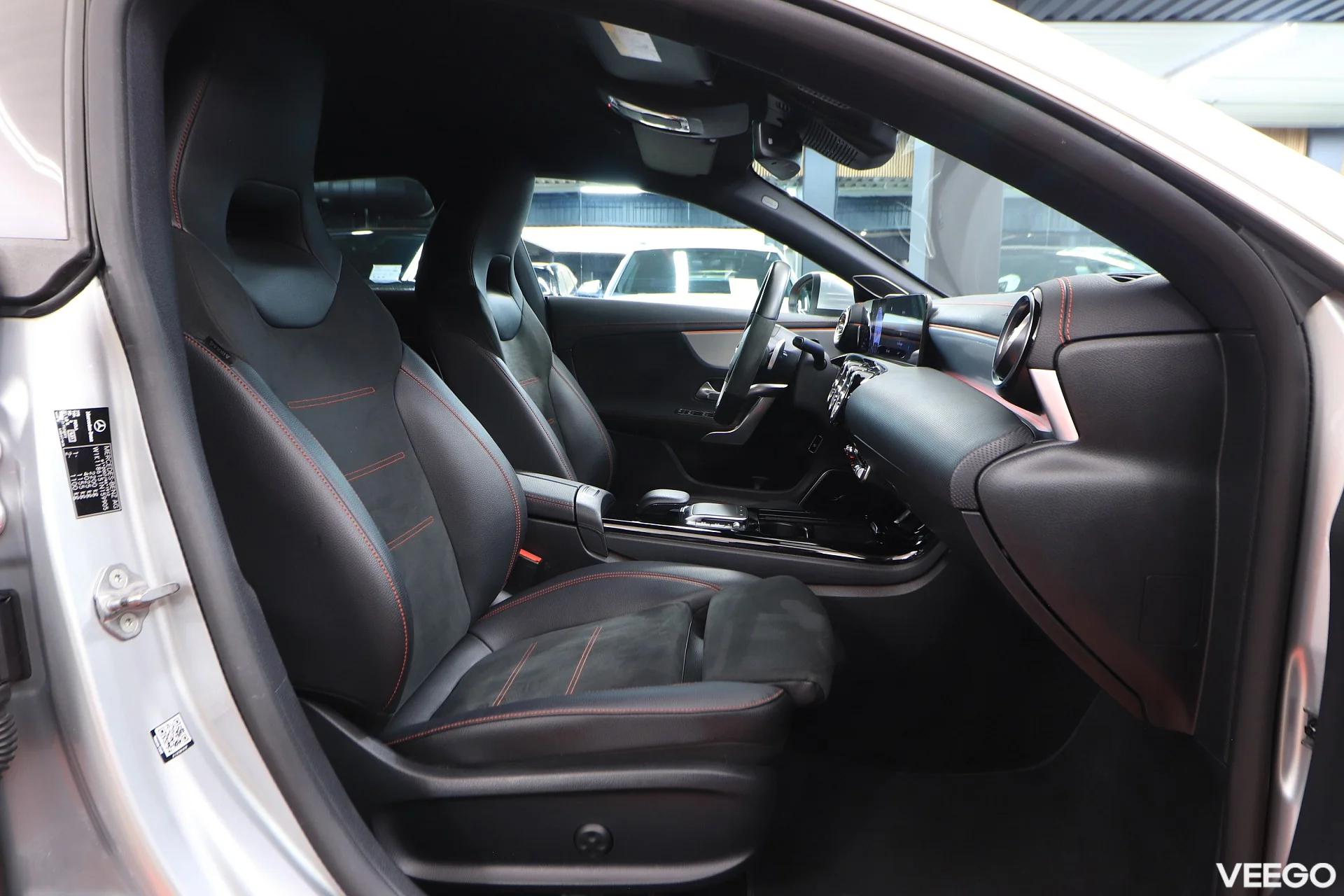 Mercedes-Benz CLA220 2.0 140kW