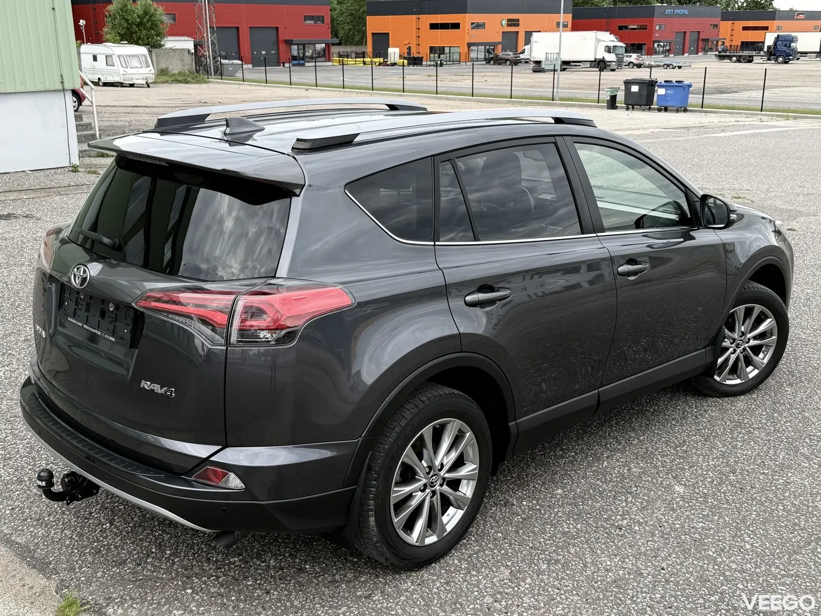 Toyota RAV4 Premium Plus 4x2 Facelift 2 105kW