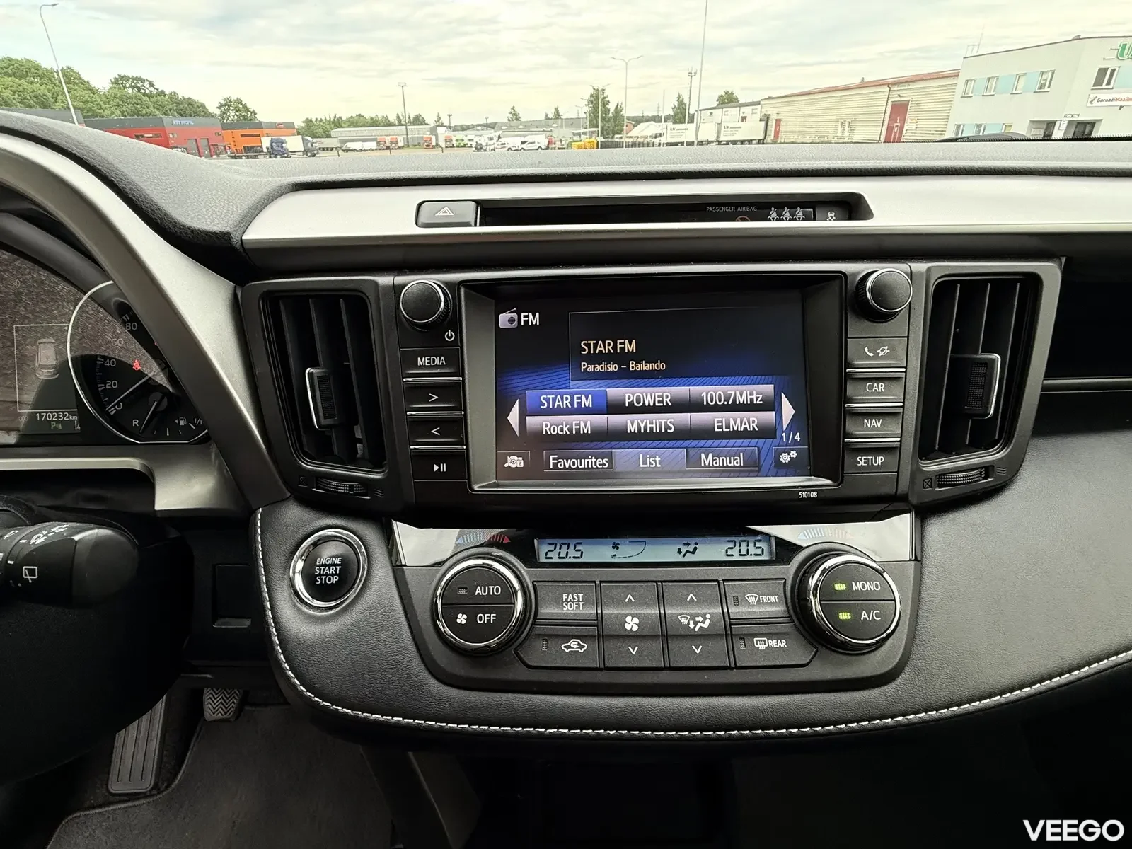Toyota RAV4 Premium Plus 4x2 Facelift 2 105kW