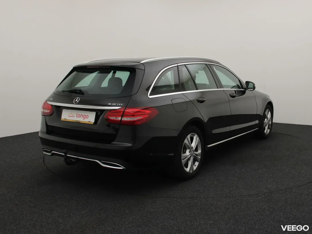Mercedes-Benz C220 2.1 125kW